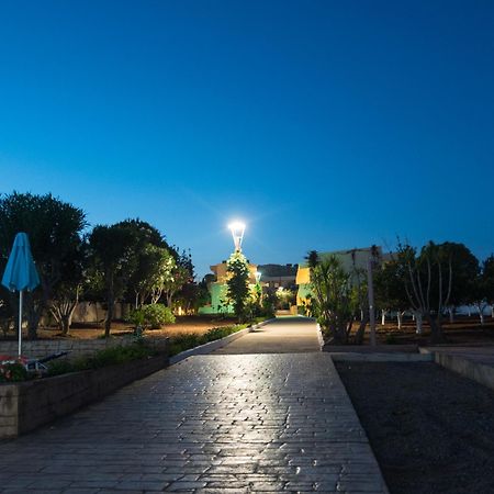 Amaryllis Front Beach Hotel Лардос Екстер'єр фото