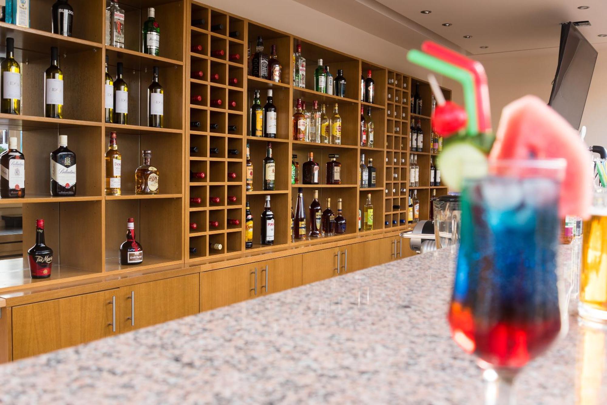 Amaryllis Front Beach Hotel Лардос Екстер'єр фото