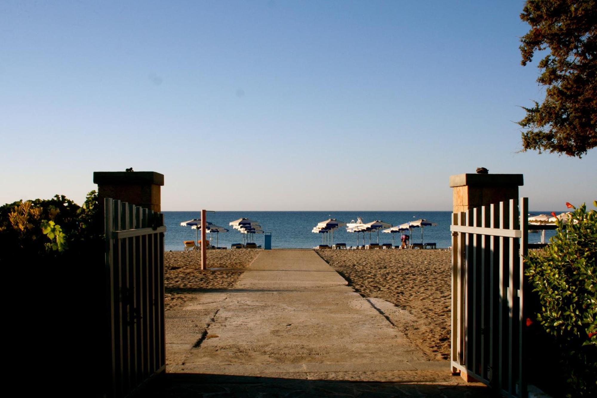 Amaryllis Front Beach Hotel Лардос Екстер'єр фото