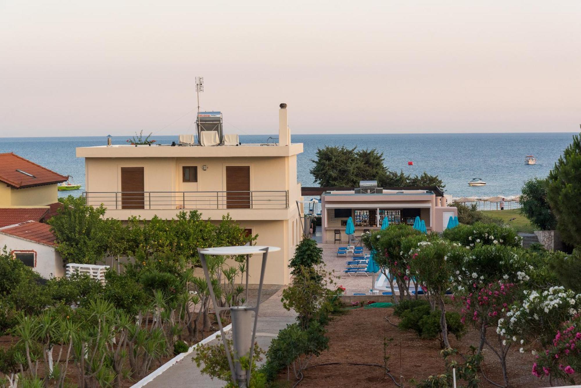 Amaryllis Front Beach Hotel Лардос Екстер'єр фото